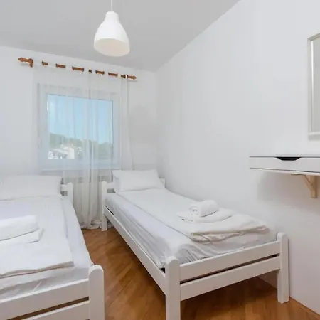 Apartment Near The Center/beach